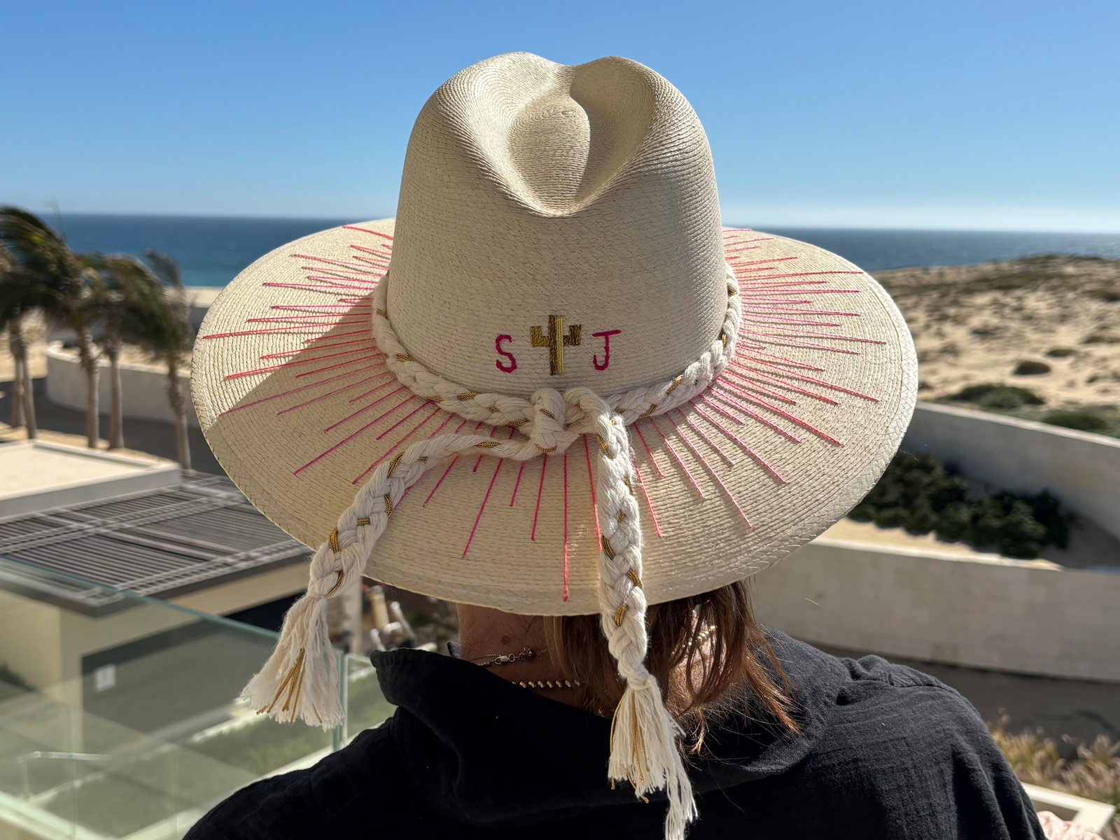 Enamor Art Custom Hat Parties in Cabo San Lucas